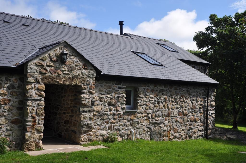 Gwalchmai The Barn At Cae Bach 빌라 외부 사진